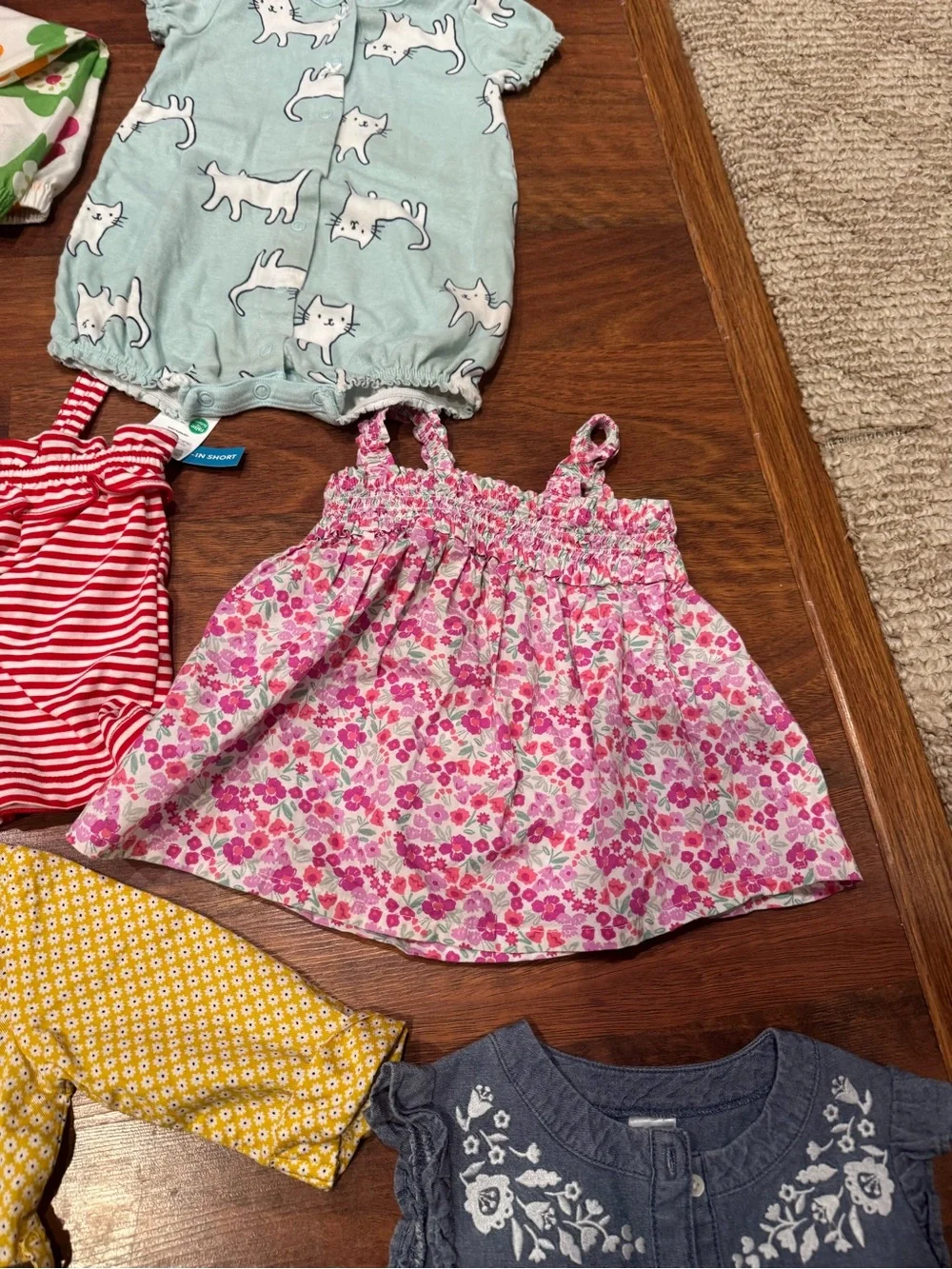 Carters - Bundle - 18 mo - Dresses, Pants, Shirts, Rompers, & Outfits - 24 Items